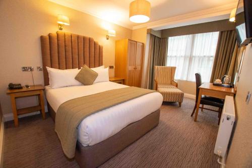 Double Room image 4