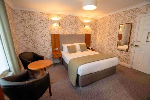 Castle Hotel - image 6