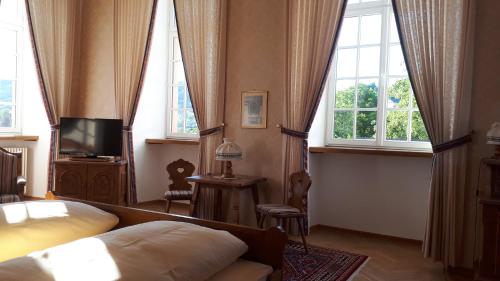 Hotel Burg Bollendorf – Bollendorf, WI