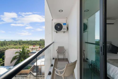 Suite Jungle Studio with Views Walk Everywhere - image 3