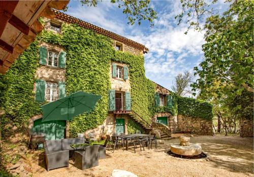 Viesnīcas āriene, Le Moulin d'Anquet in Fontes (Languedoc-Roussillon)