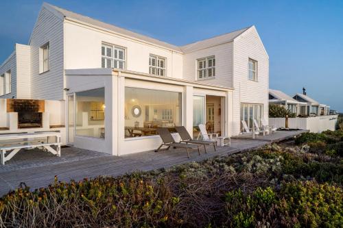 Exterior view, Yzer Beach House in Yzerfontein