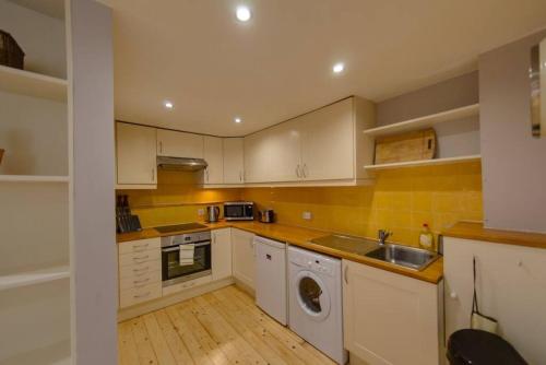 JOIVY Warm & Welcoming Flat near Edinburgh Castle, Edynburg (zdjęcie 3)