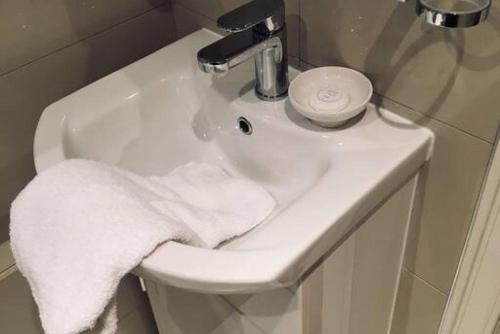 JOIVY Warm & Welcoming Flat near Edinburgh Castle, Edynburg (zdjęcie 10)