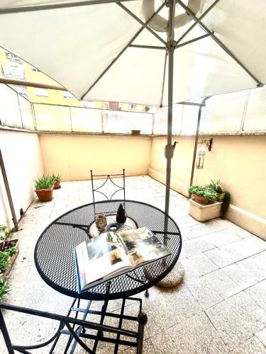 Paola' s home-terrace and metro, Roma (foto 3)