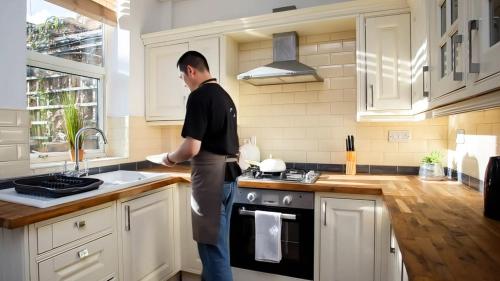 Facilities, West Beck House Newcastle - Private Double En-Suite in North Shields