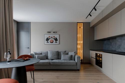 Spacious luxury apartment with parking