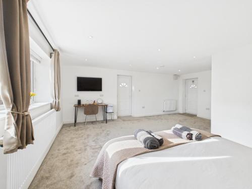 Jays modern guest house, Birmingham (photo 5)