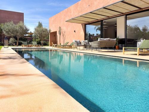 Villa à Marrakech 8 Personnes, Piscine et Petits-Déjeuners Inclus