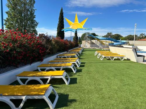 泳池, BONNES VACANCES sur le CAMPING LE BOSC in 聖西普里安