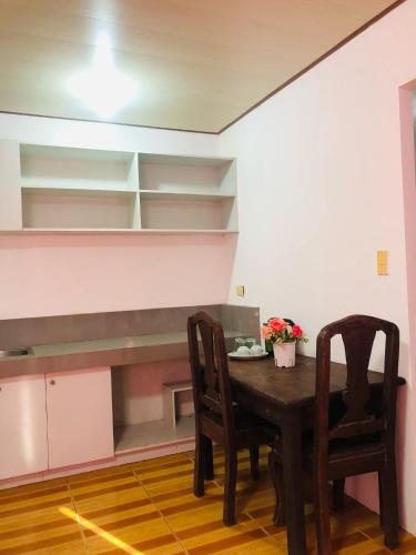 Hollanda Recidencia Apartment Hotel in Bangued