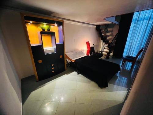 One-Bedroom Apartment image 1