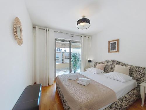 Nestor&Jeeves - LE BACCARA - Terrace - Central in Le Piol