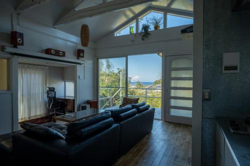 ペット可 撮影商用利用可 The Cabin Ashina 富士山と海を望むヴィンテージ平屋一棟貸し南葉山 (ペット可 撮影商用利用可 The Cabin Ashina 富士山と海を望むヴィンテージ平屋一棟貸し南葉山) in 다테이시 공원