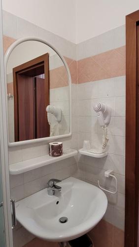 Hotel Montepiana - image 5