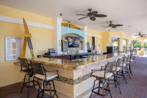 Comfortable 3BR Near Convention Center & Epic Park - image 11