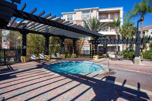 Comfortable 3BR Near Convention Center & Epic Park - image 6