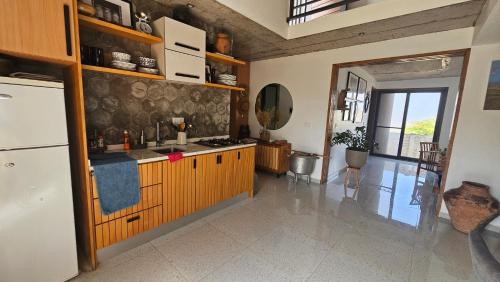 ห้องครัว, Serene Escape in Porto Madeira in รุยวาซ