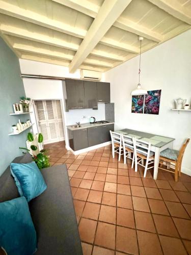 Trastevere Rome's Heart charming appartment 8, Rzym (zdjęcie 4)