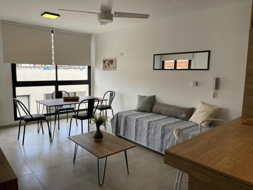 One-Bedroom Apartment image 5