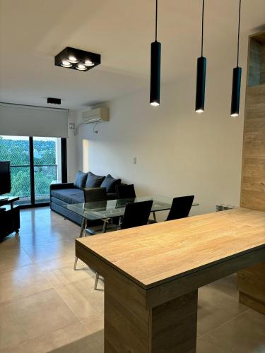 One-Bedroom Apartment image 1