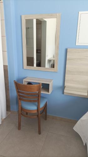 Proteas Mare Suites Room Type - Queen Studio - Disability Access