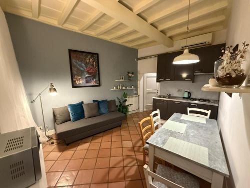Trastevere Rome's Heart charming appartment 8, Rzym (zdjęcie 6)