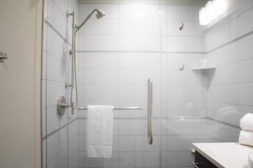 Flexhome East Town 1BR MF2 Flexhome East Town 1BR MF2