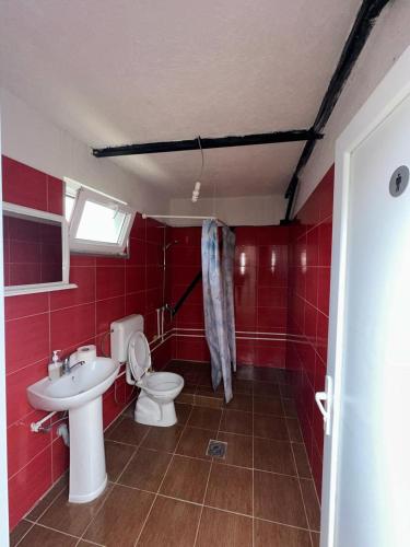 Kica Rooms, Pejë