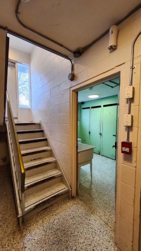 ENTIRE 1 BEDROOM APARTMENT by UW RESEARCH PARK - PS1 in Waterloo (Ontario)