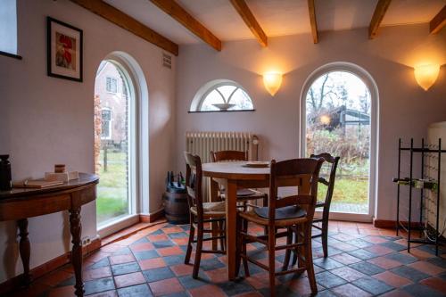 บริการและสิ่งอำนวยความสะดวก, Erve-Dorperhoek in เฮนเจโล