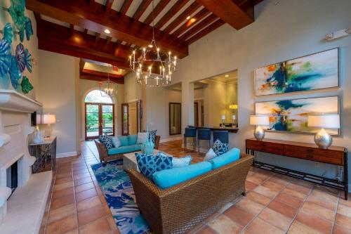 Luxury Fully Furnished Apartments by NASA and Kemah Boardwalk in Clear Lake