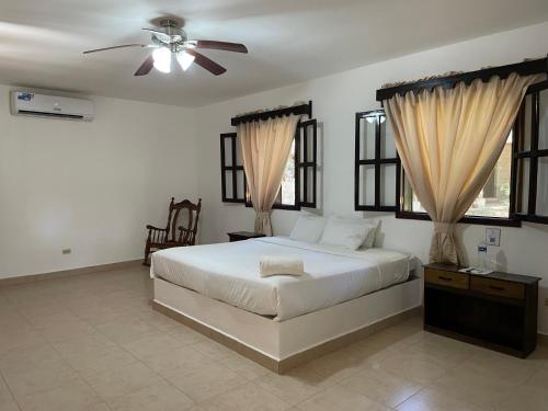 El Bosque Hotel