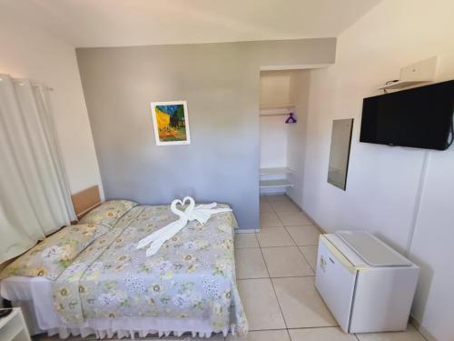 1 double bed, 1 twin bed