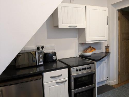 Apartment with Outside Patio and Car Space in Hallgarth