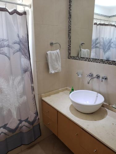 Comfortable Apartamento Semi Piso in Flores