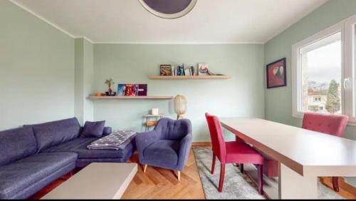 Light T 3 air conditioning Two balconies Toulouse in Angely