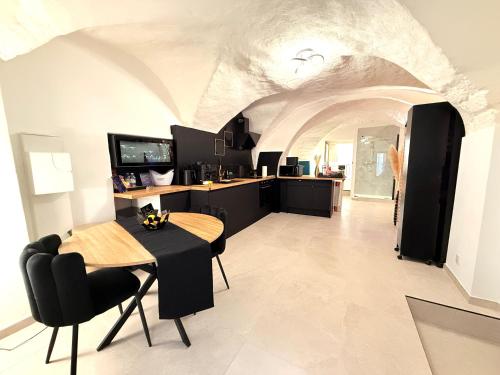 Konyha, Suite Privative Spa Jacuzzi Sauna - Proche Montpellier in Gignac