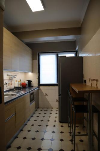 ห้องครัว, Apartamento Moderno e Acolhedor I Perto do Aeroporto in กามาราเต