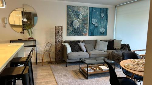Apartamento en Las Condes frente a parque araucano