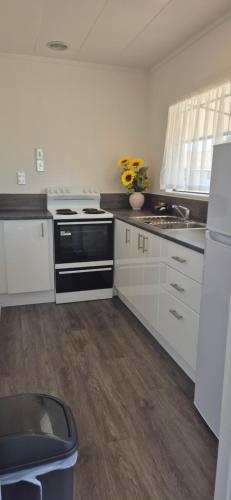 ห้องครัว, Magnolia Court Motel in โอโพทิกิ