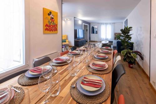 Nice house close to Disney 12 people in 尚馬恩河畔