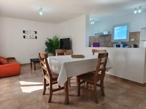 Flores del Alma PSC in Puerto Santa Cruz