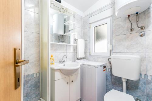 Two-Bedroom Apartment with Terrace image 7