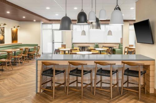 Fairfield by Marriott Inn & Suites Detroit Taylor - image 9