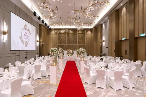 657091814 Crowne Plaza Kuala Lumpur City Centre by IHG
