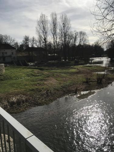 Chez Pierre in L'Isle-sur-Serein