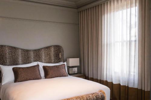 room detail thumbnail 0