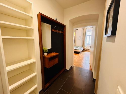 Small & fine apartment near AKH in 18. Währing