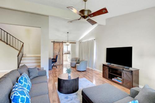 Beautiful Renovated 4BR w Pool, Las Vegas (foto 7)